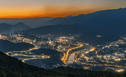 ��֦����(��֦����Ѷ̨)